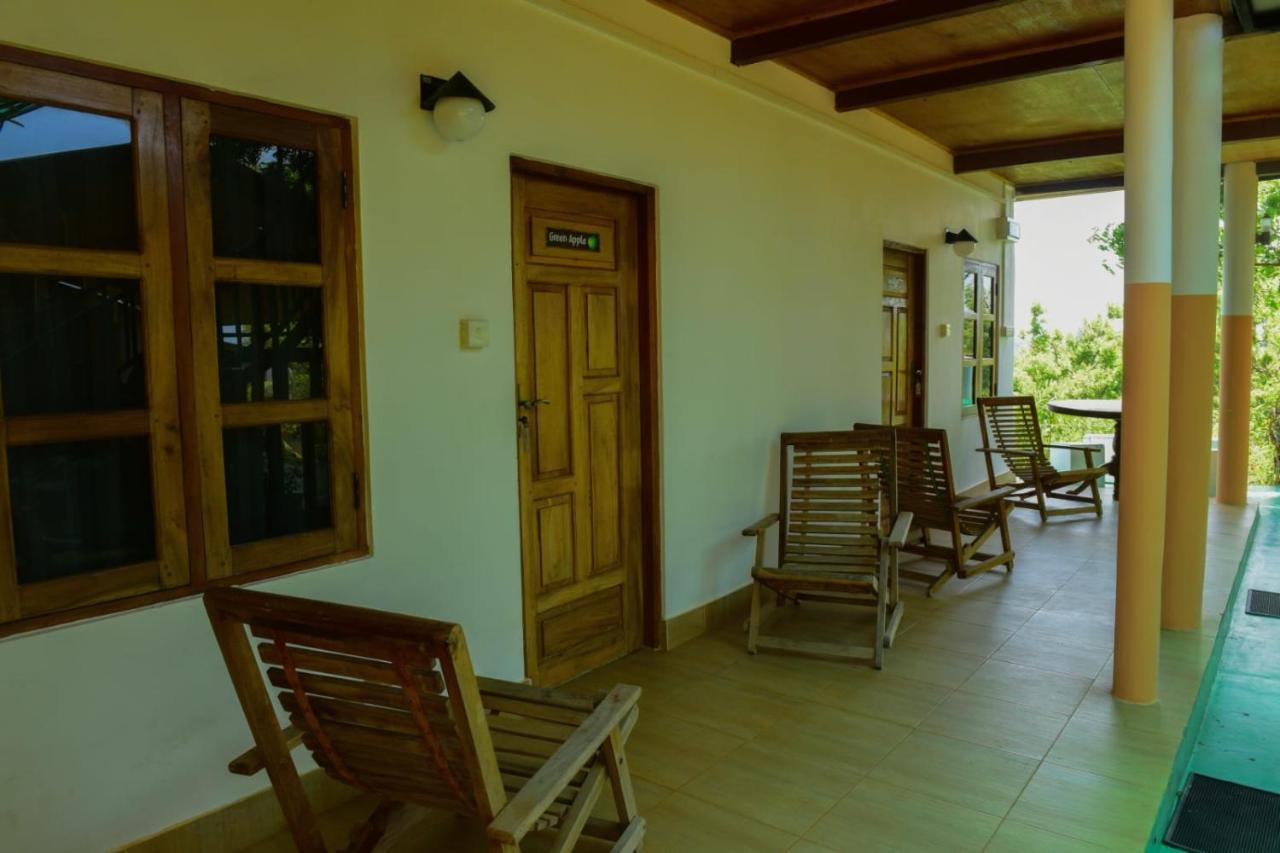 Sunntop Cabana Trincomalee Exteriör bild