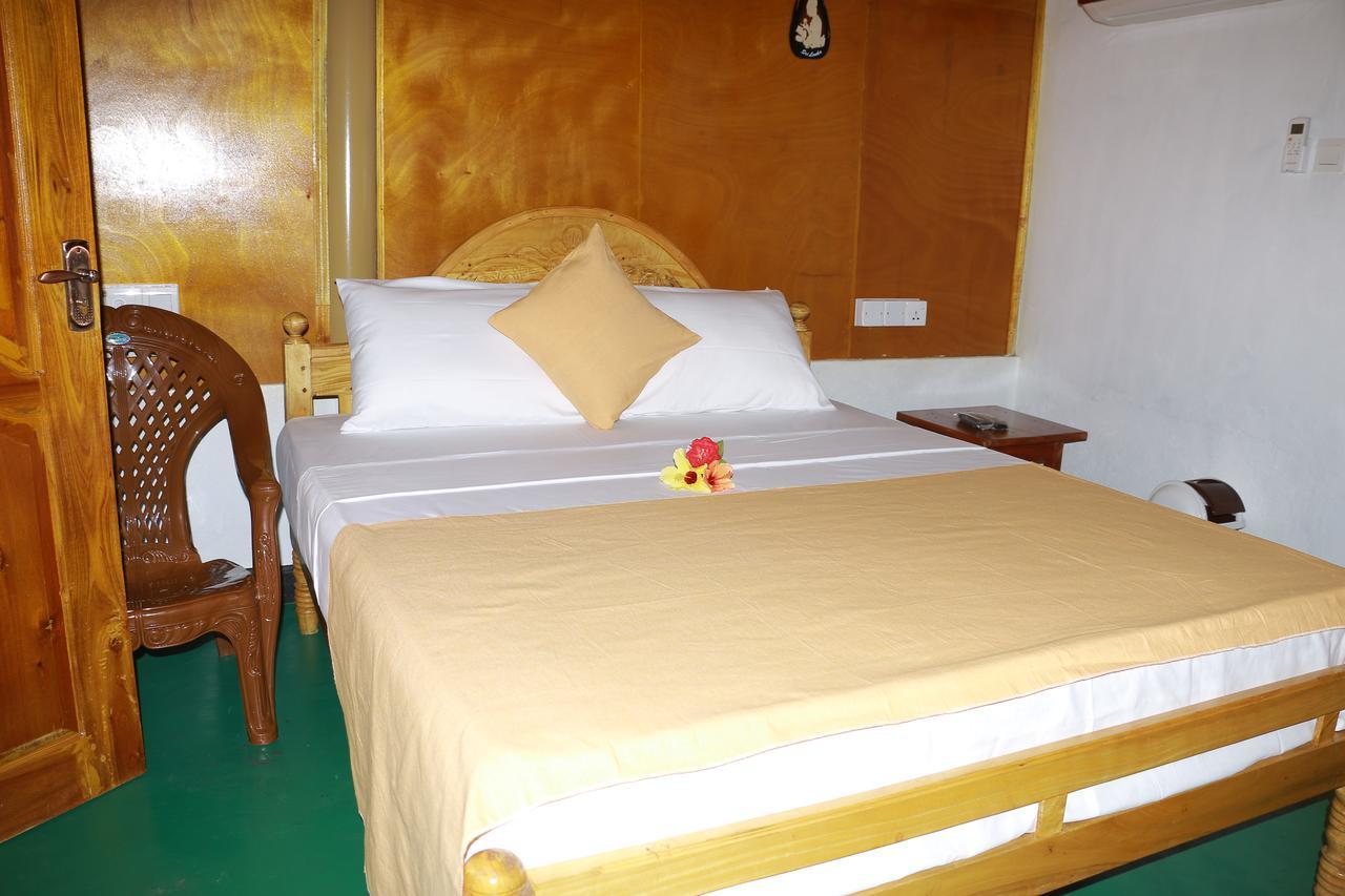 Sunntop Cabana Trincomalee Exteriör bild