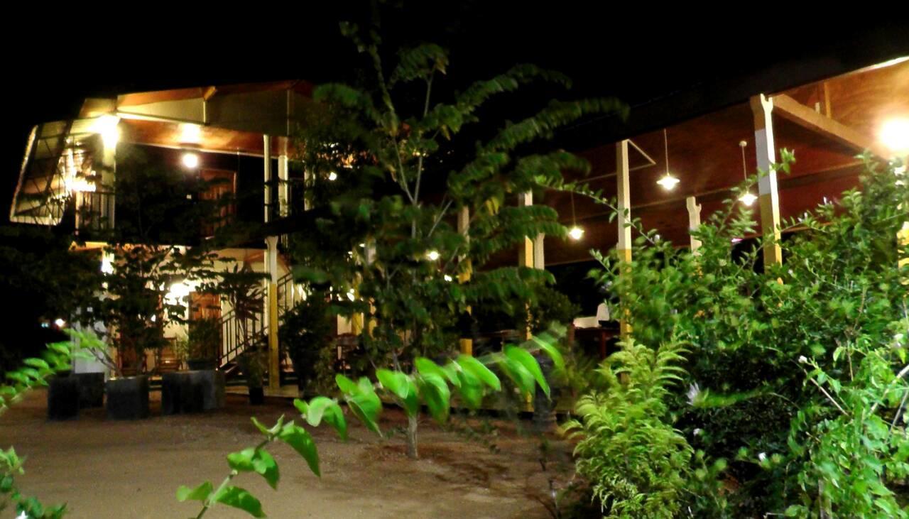 Sunntop Cabana Trincomalee Exteriör bild